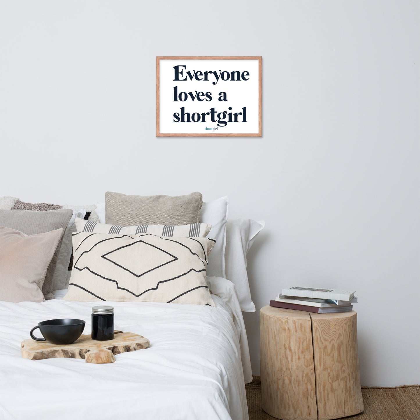 Framed poster - Everyone loves a shortgirl