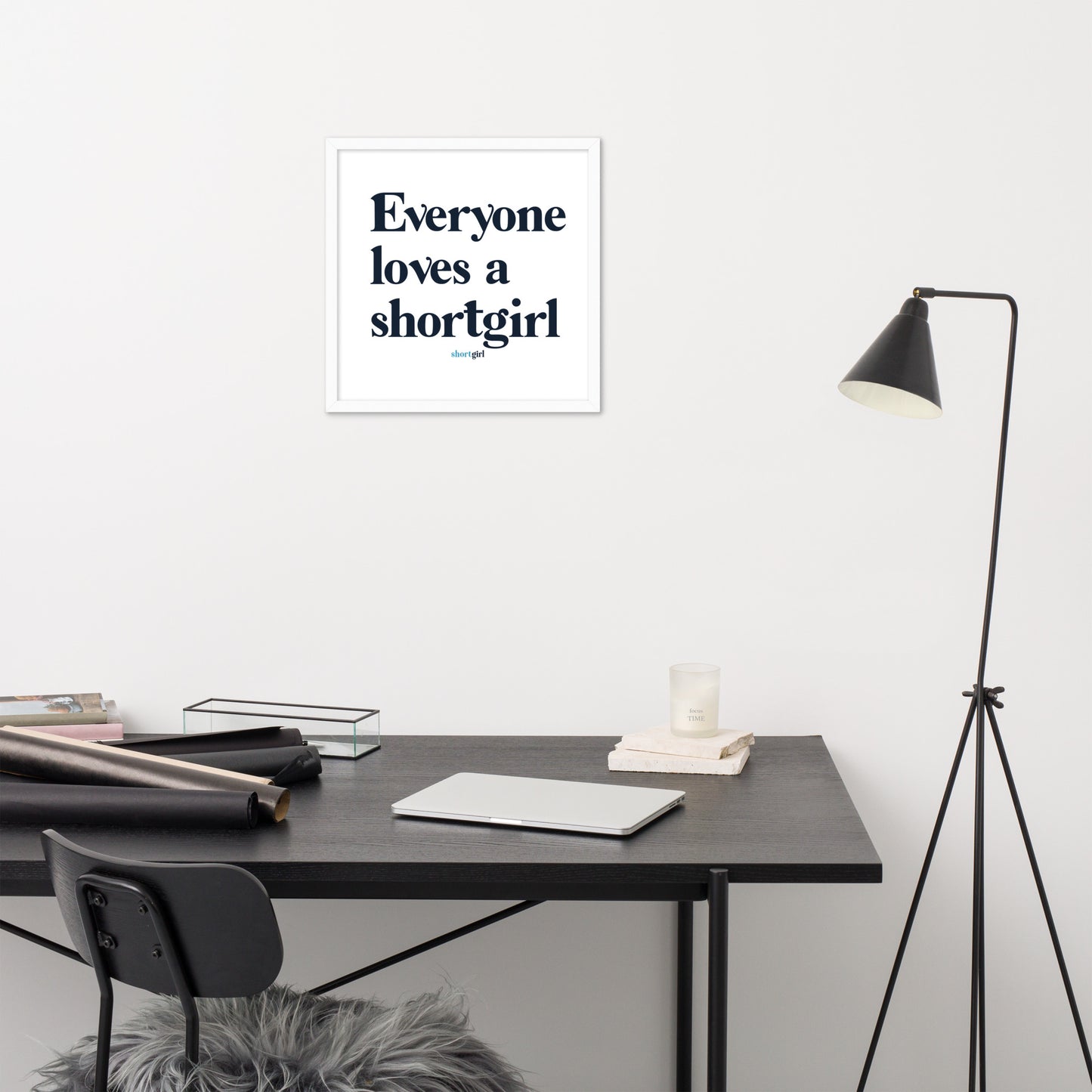 Framed photo paper poster - Everyone loves a shortgirl
