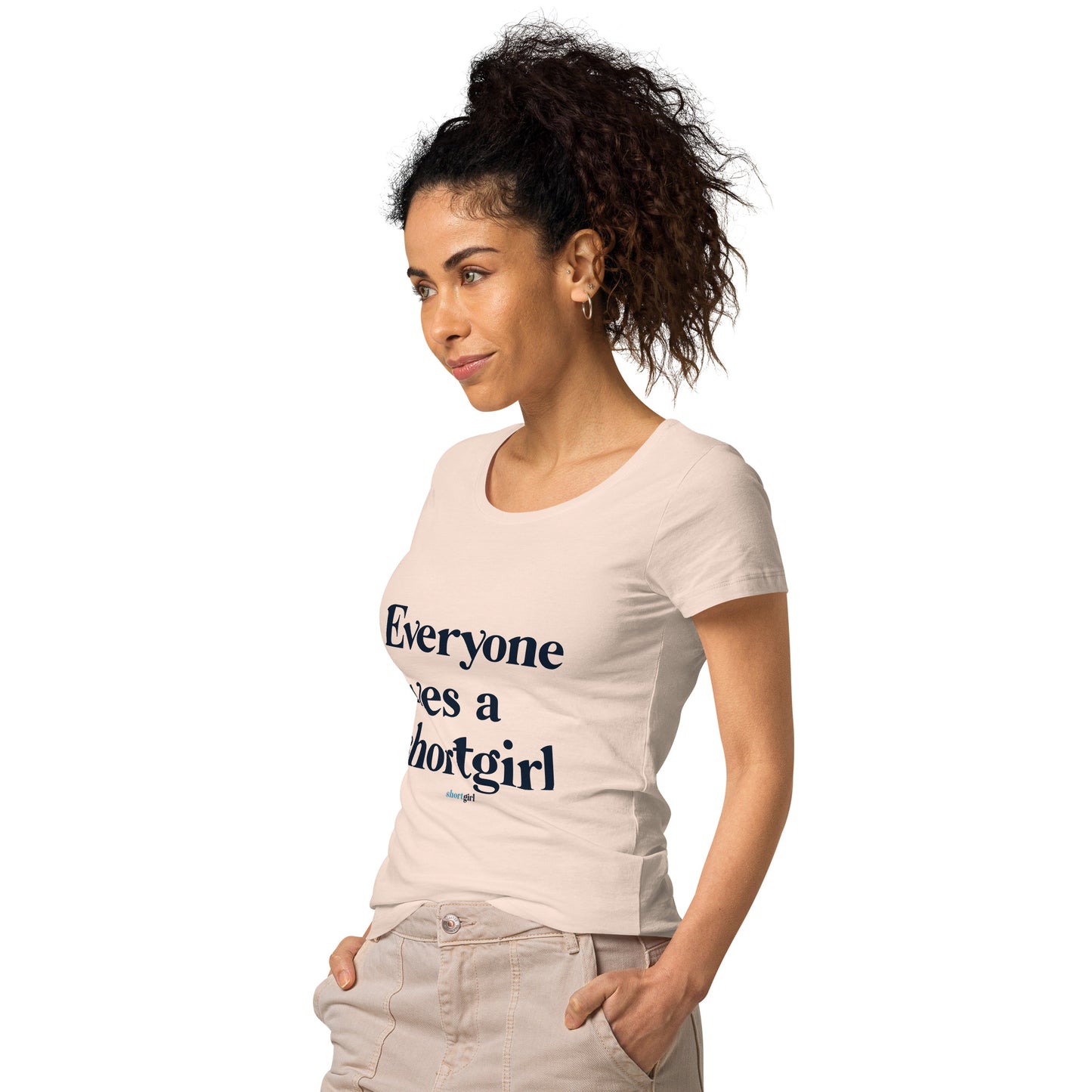 Women’s basic organic t-shirt - Everyone Loves a shortgirl