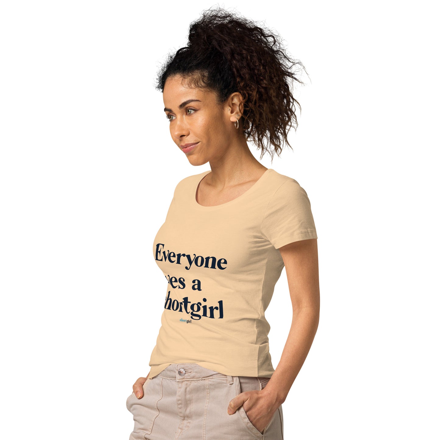 Women’s basic organic t-shirt - Everyone Loves a shortgirl